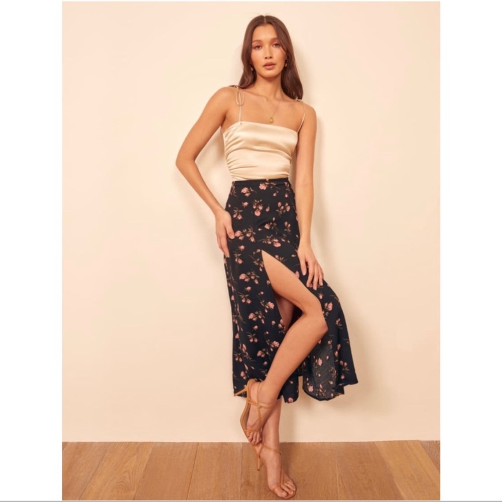 Reformation Zoe skirt in Dark Floral